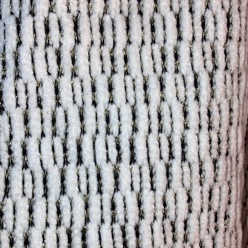 Ruby Rd. Woman White Sweater with Metallic Detailing - Picture 3 of 4